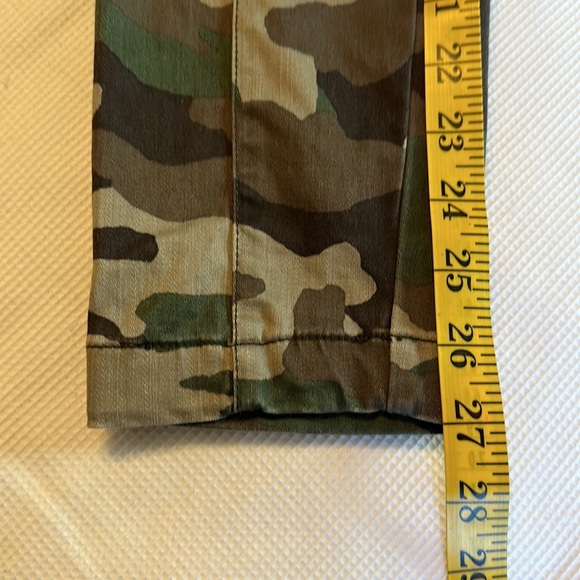 Woman’s J.Crew 9” Cargo Toothpick Size 24 Pants - Picture 12 of 14